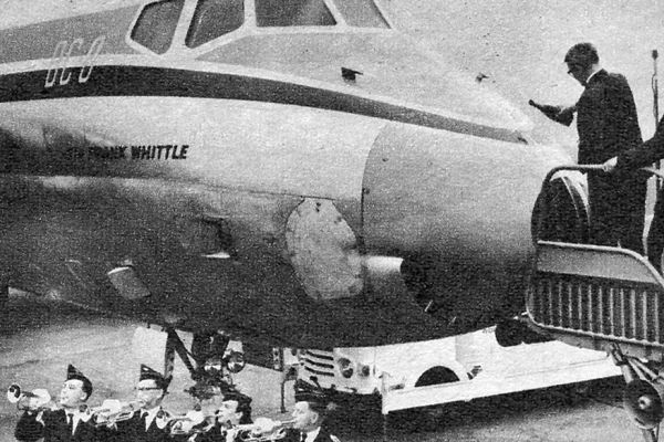 1961-doop-dc-8-met-trompet1-2309D76EB-EC13-1DCD-9F82-1323339DCC57.jpg